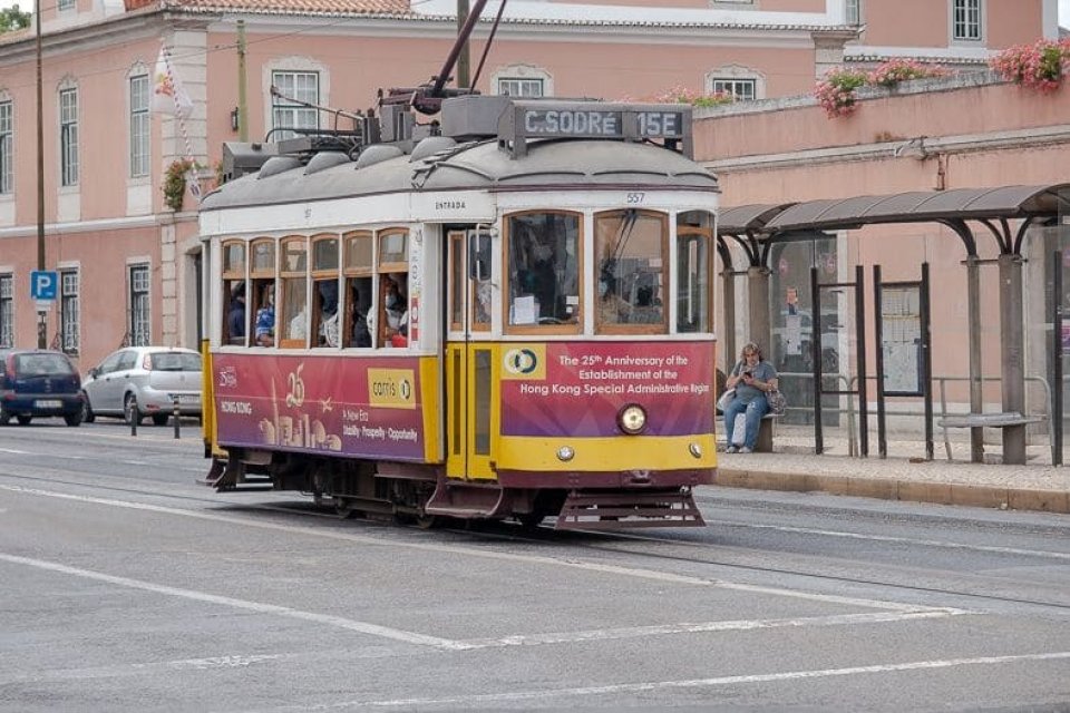 Tram 2.jpg